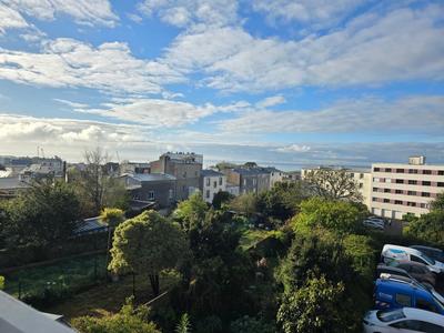 Studio - 25 m² - 1 pièce