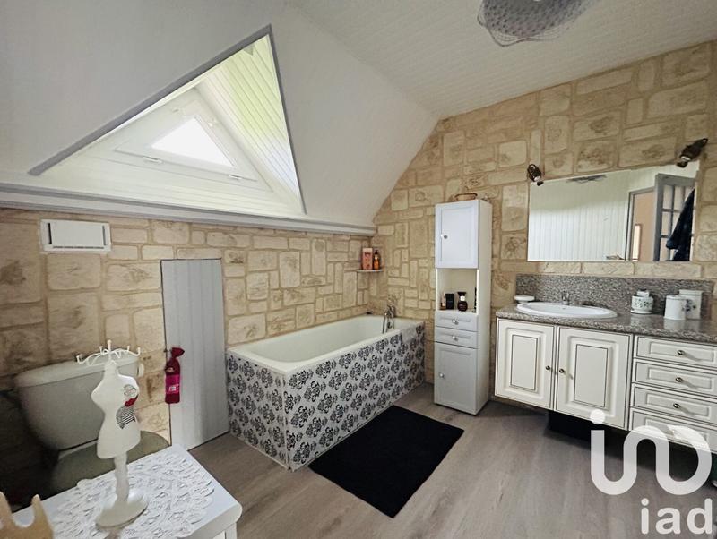 Maison - 167 m² - 8 pièces