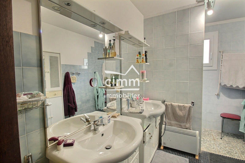 Maison - 164 m² - 6 pièces