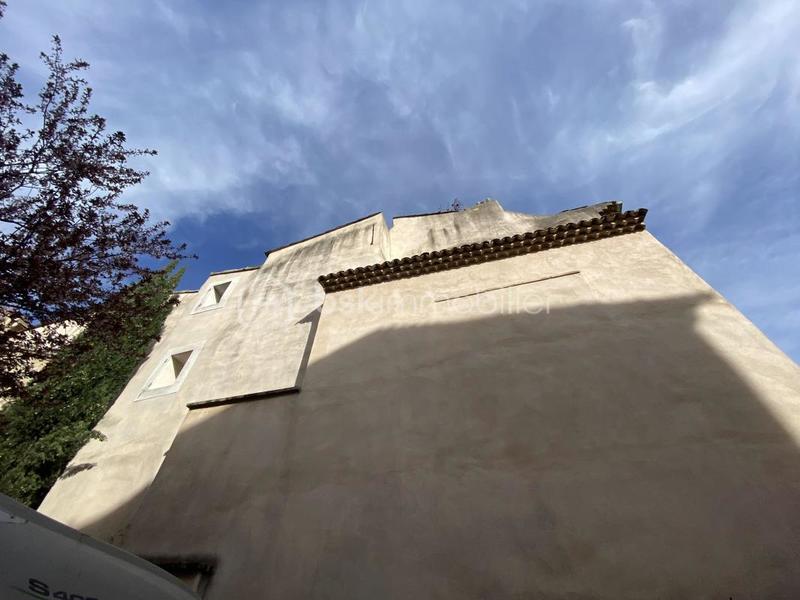 Immeuble - 150 m² - 6 pièces