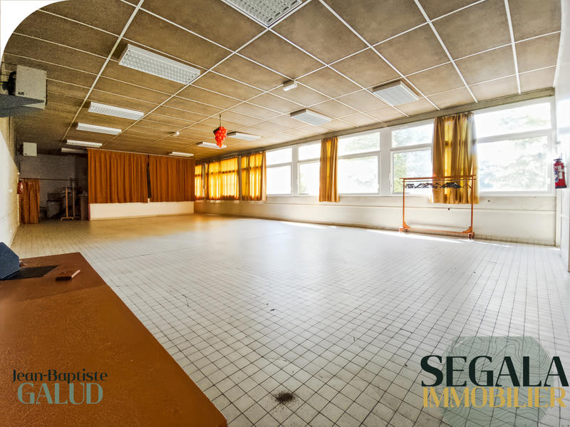 Local commercial - 420 m²