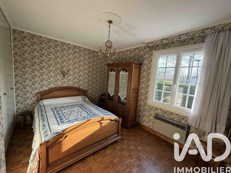 Maison - 90 m² - 5 pièces