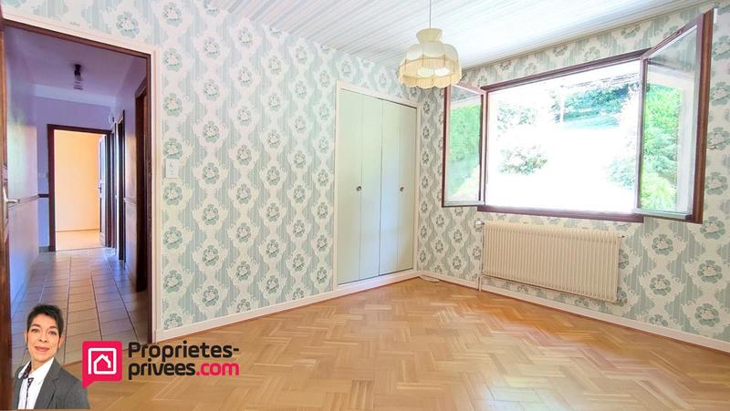 Maison - 140 m² - 7 pièces