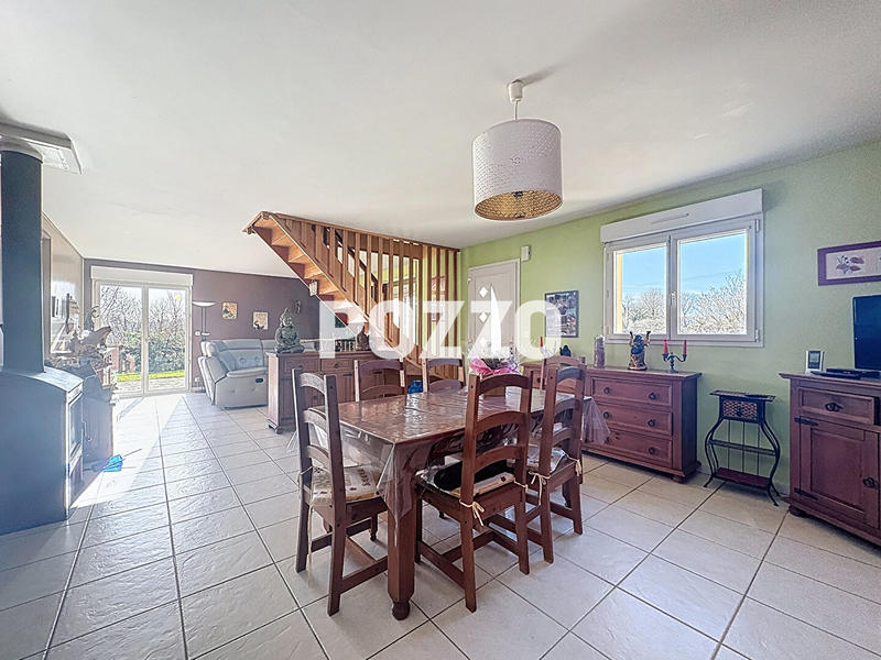 Maison - 160 m² - 8 pièces