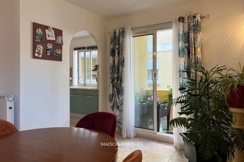 Appartement - 64 m² - 2 pièces