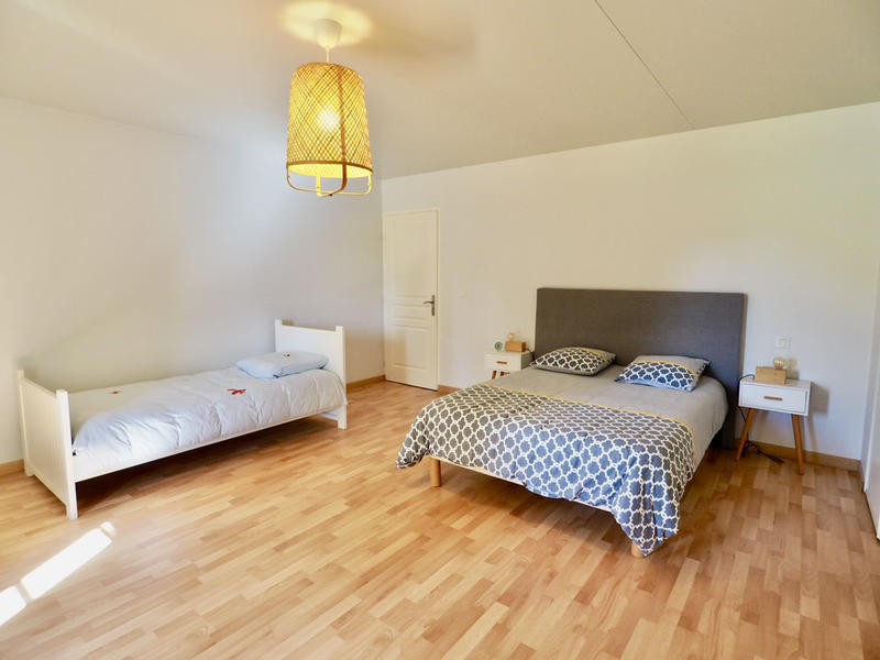 Maison - 182 m² - 6 pièces