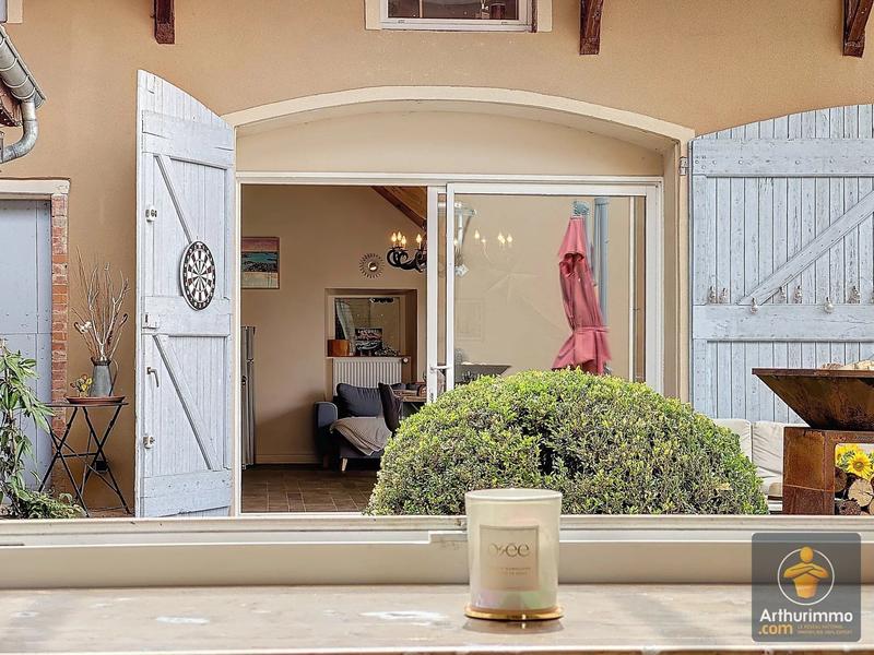 Maison - 210 m² - 6 pièces