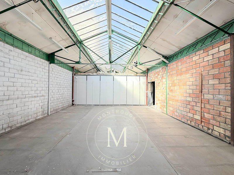 Local commercial - 427 m² - 4 pièces