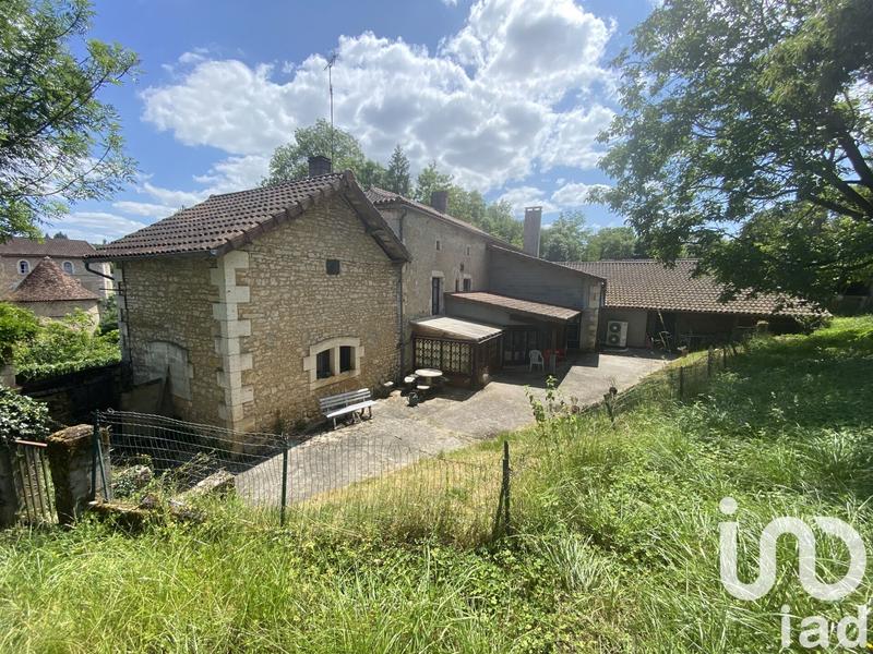 Maison de village - 265 m² - 9 pièces