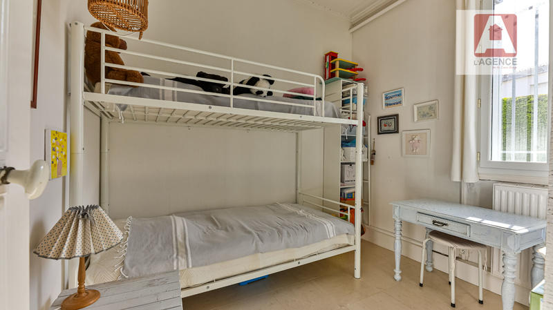 Maison - 178 m² - 8 pièces