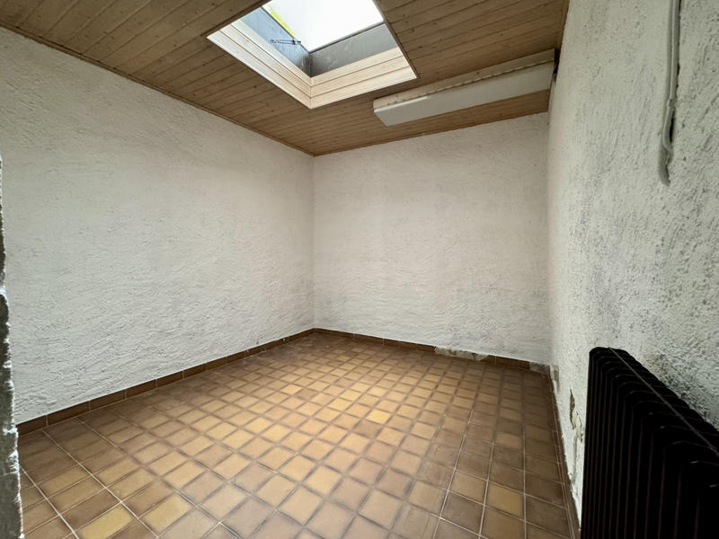 Local commercial - 80 m² - 4 pièces