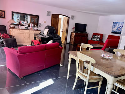 Maison - 194 m² - 7 pièces