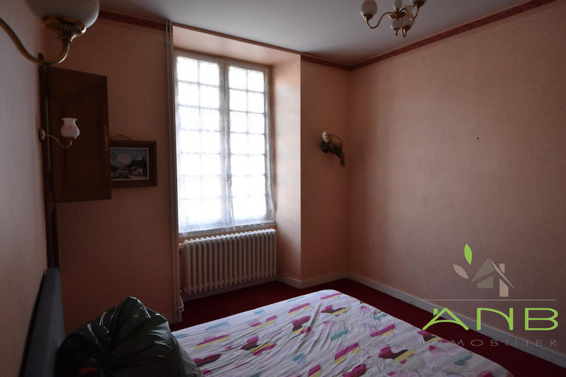 Maison - 180 m² - 9 pièces