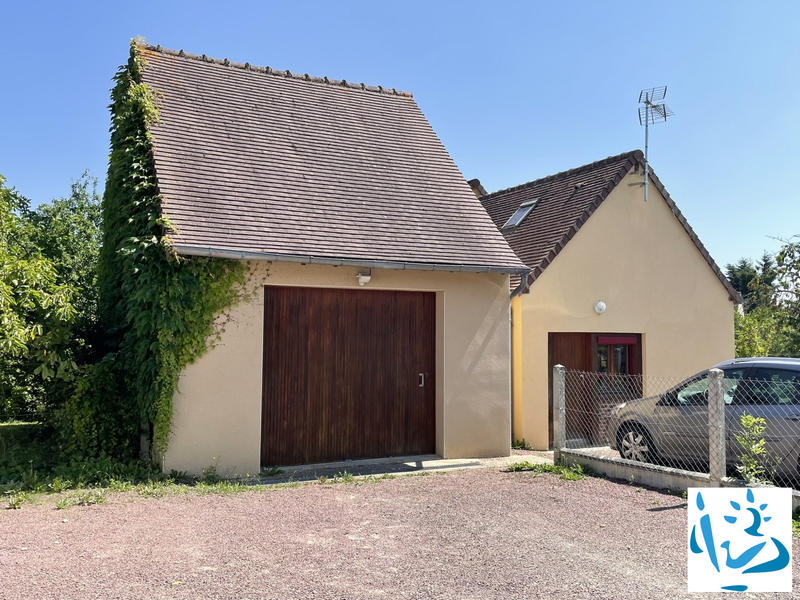 Maison - 110 m² - 6 pièces