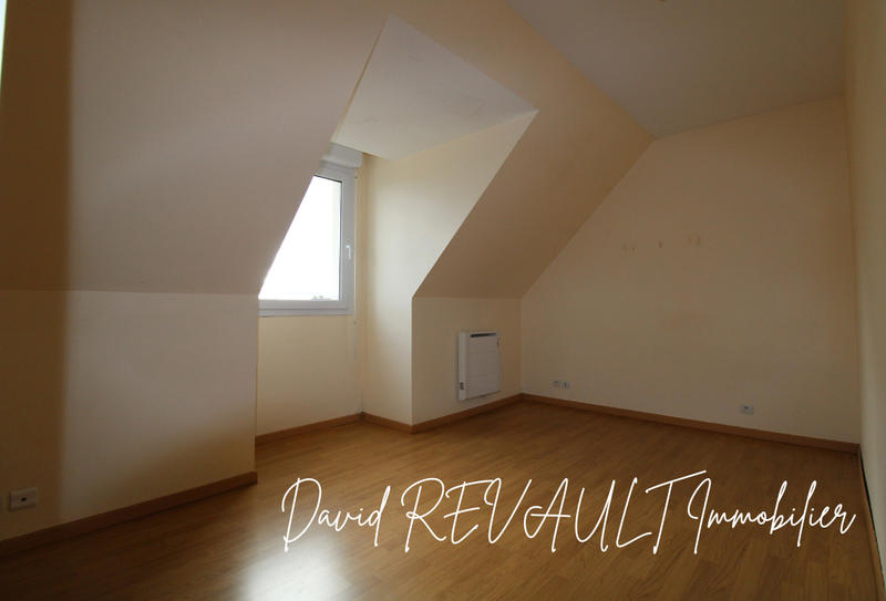 Maison - 150 m² - 10 pièces