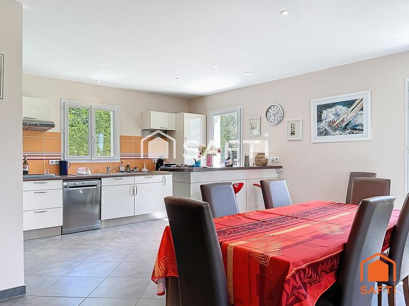 Villa - 140 m² - 5 pièces