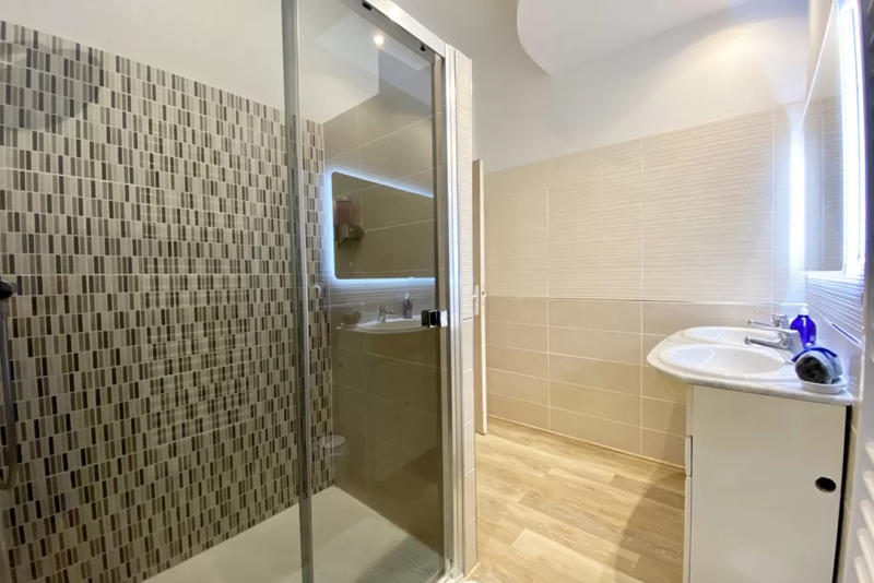 Appartement - 76 m² - 3 pièces