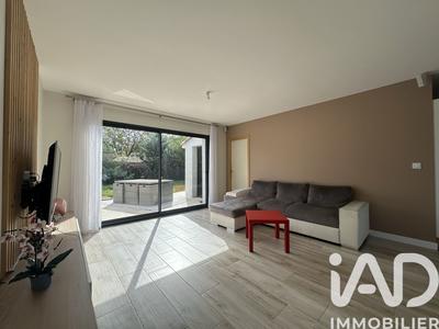 Maison - 121 m² - 5 pièces