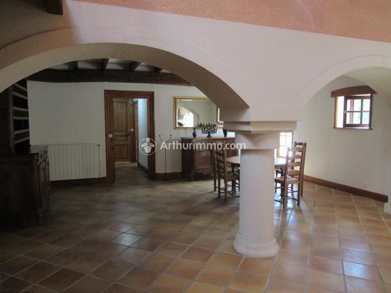 Maison - 274 m² - 8 pièces