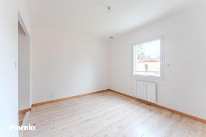 Maison - 215 m² - 8 pièces