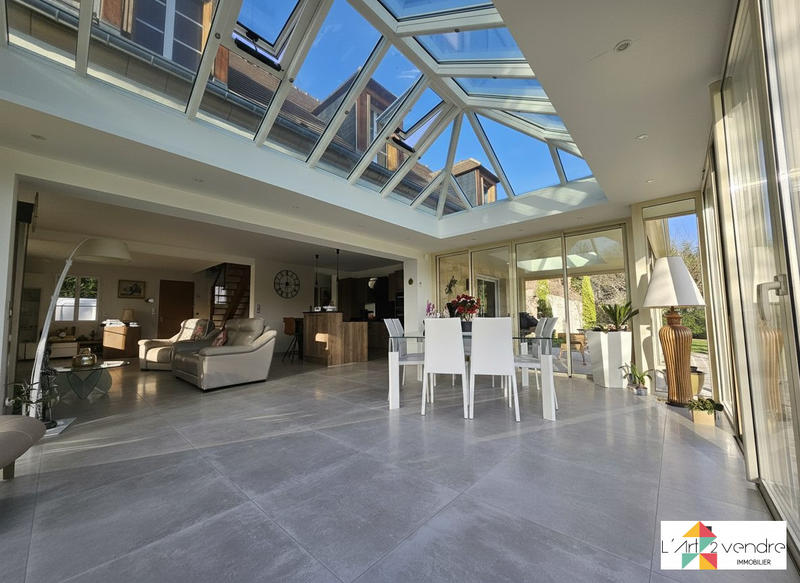 Maison contemporaine - 200 m² - 6 pièces