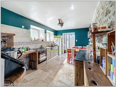 Maison - 142 m² - 6 pièces