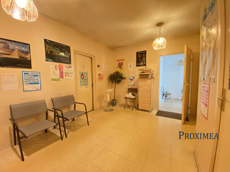 Bureau - 72 m² - 5 pièces