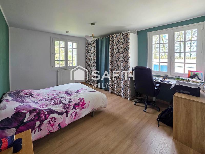 Maison - 135 m² - 7 pièces