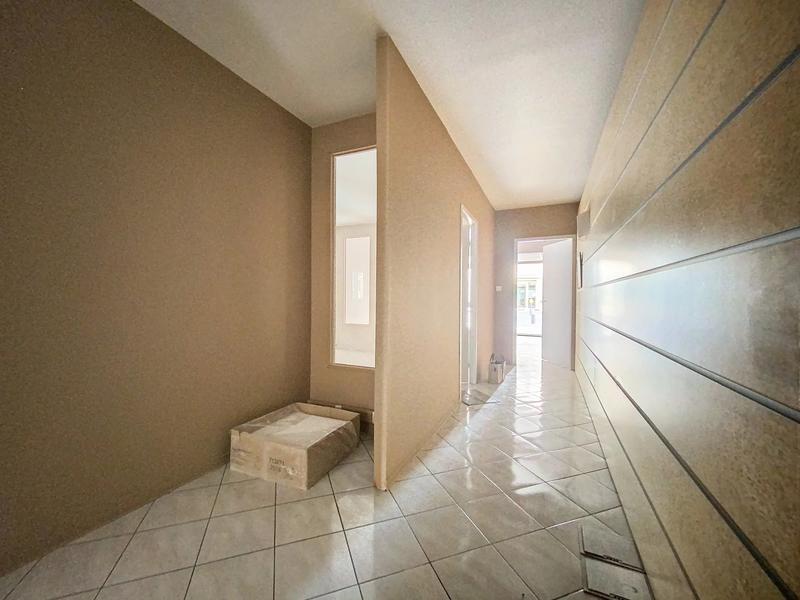 Local d'activités - 72 m² - 3 pièces