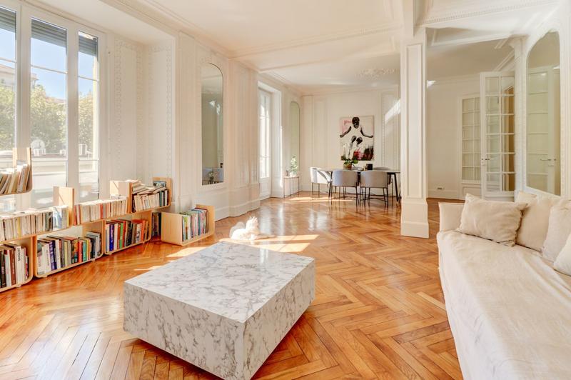 Appartement - 140 m² - 5 pièces