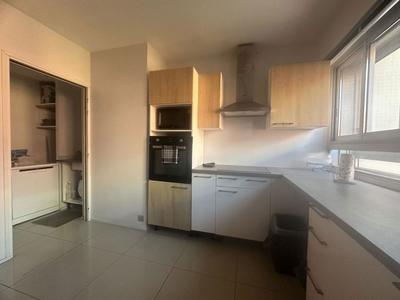 Appartement - 92 m² - 4 pièces