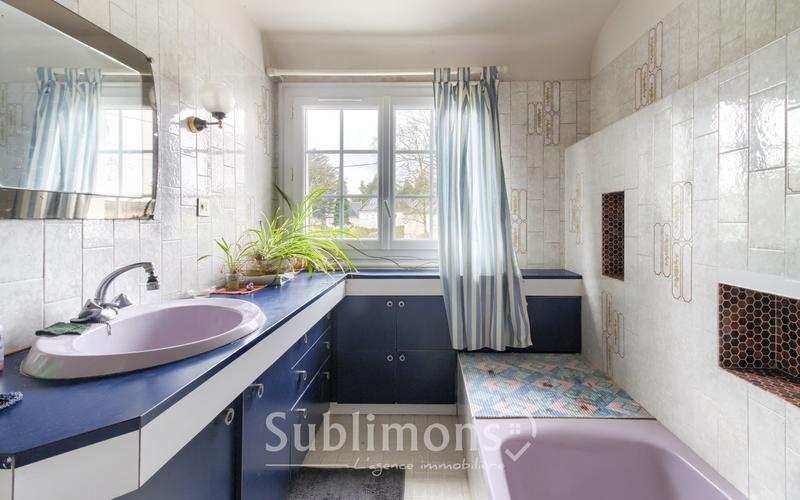 Maison - 157 m² - 8 pièces