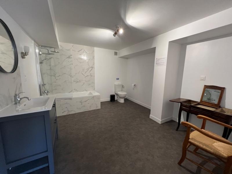 Moulin - 600 m² - 14 pièces