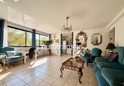 Appartement - 76 m² - 3 pièces