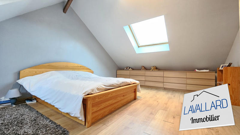 Maison ancienne - 350 m² - 6 pièces