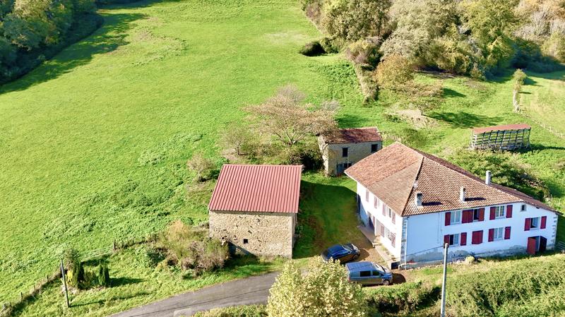 Villa - 172 m² - 8 pièces