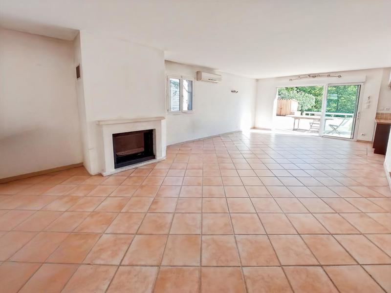 Maison - 168 m² - 8 pièces