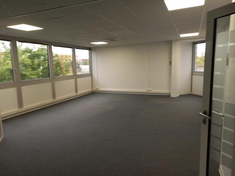 Bureau - 142 m²
