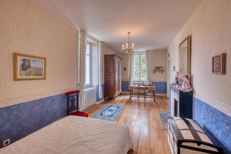 Maison de maîtres - 497 m² - 14 pièces