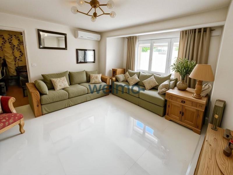 Appartement - 85 m² - 5 pièces