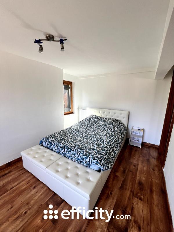 Maison - 266 m² - 10 pièces