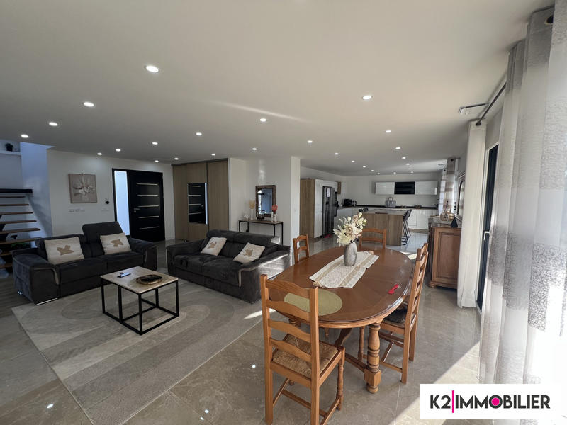 Villa - 160 m² - 5 pièces