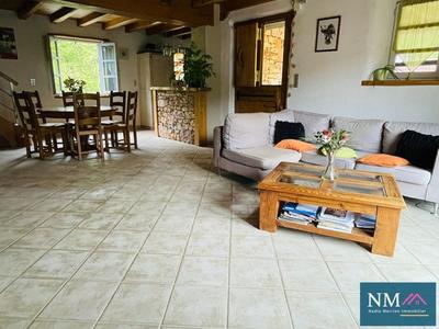 Maison - 165 m² - 8 pièces