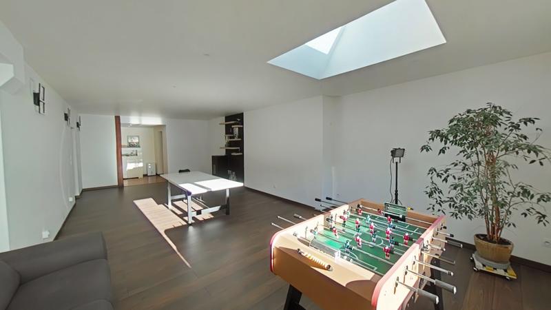 Loft - 171 m² - 5 pièces