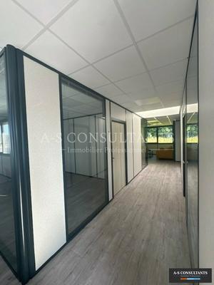 Bureau - 630 m²
