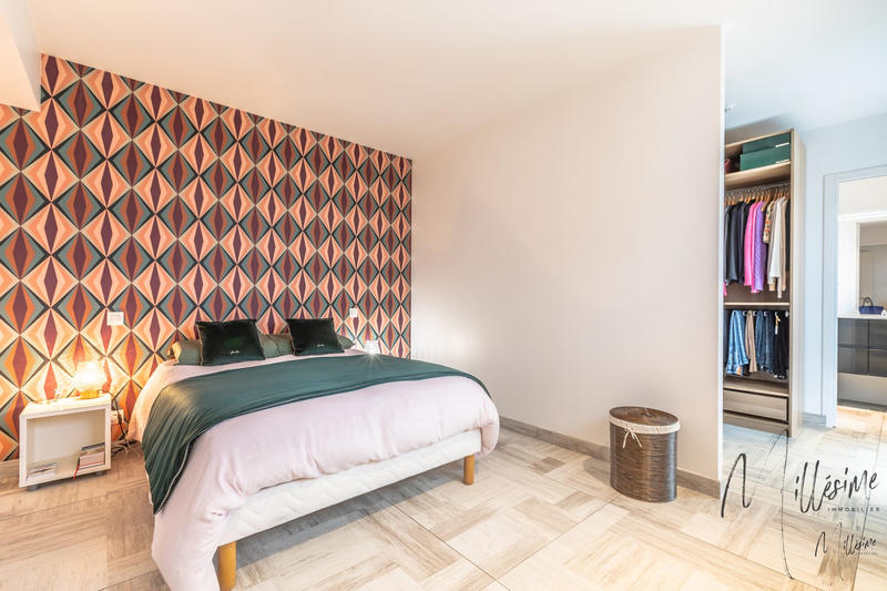 Maison - 140 m² - 5 pièces