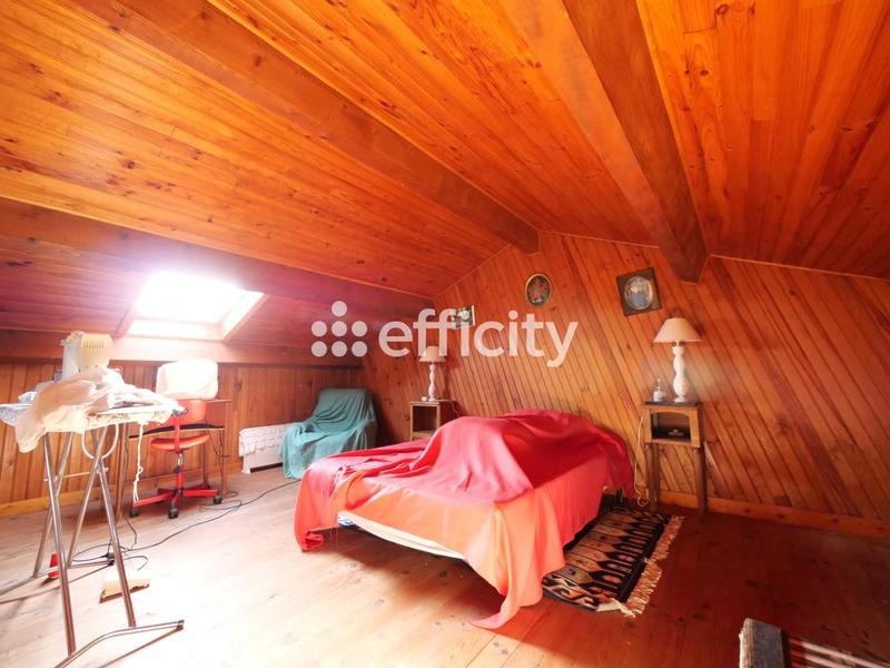 Maison - 163 m² - 8 pièces