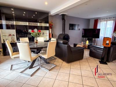 Maison traditionnelle - 110 m² - 6 pièces