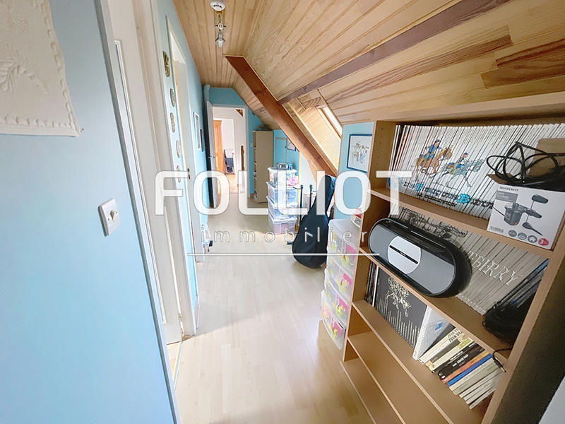 Maison - 170 m² - 9 pièces