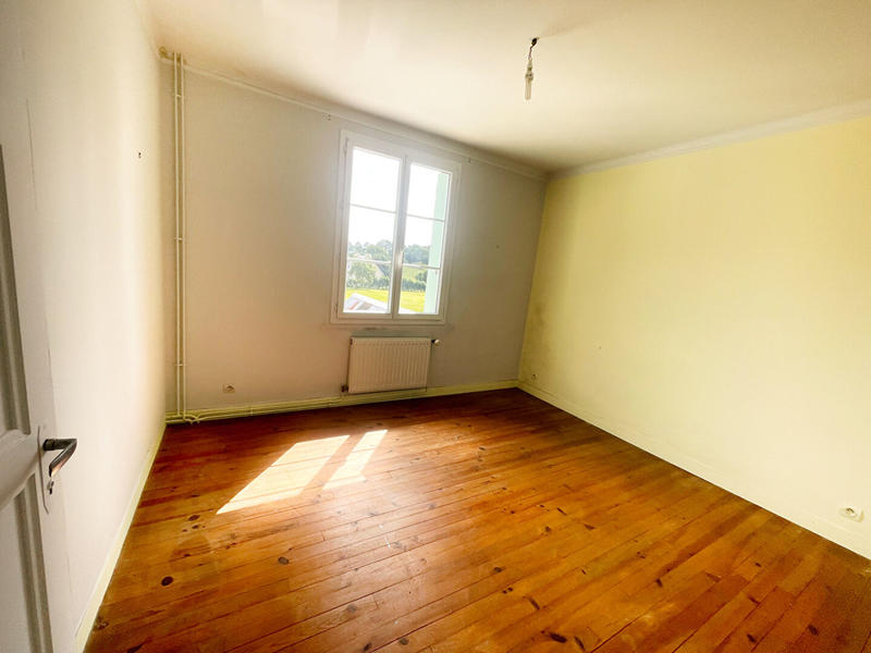 Maison - 85 m² - 5 pièces